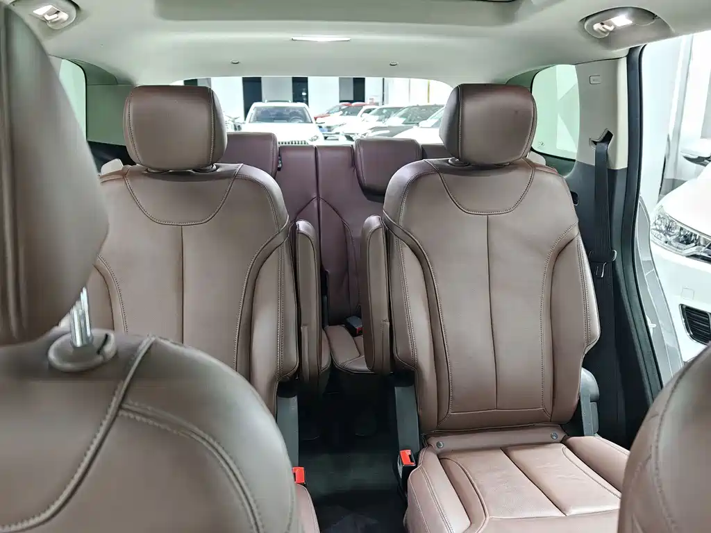 Buick GL6 18T 6 seats Connected Luxury Type China VI, фото 13