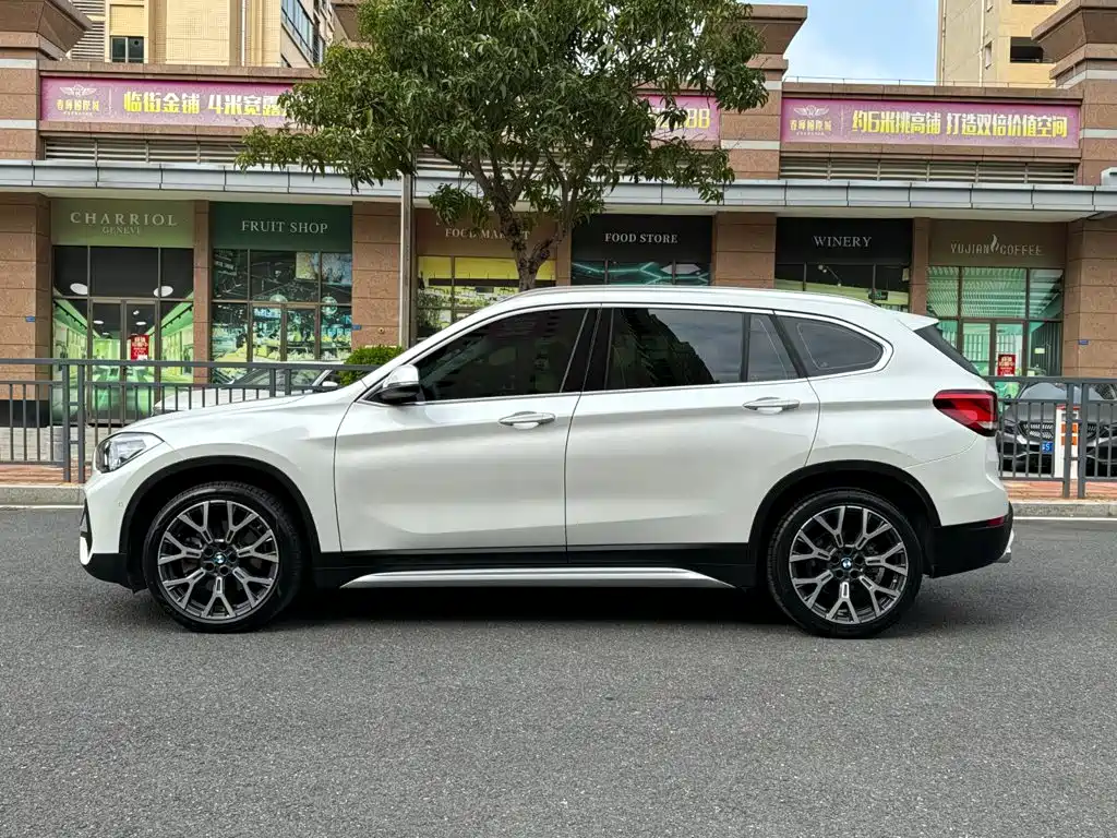BMW X1 — миниатюра 10