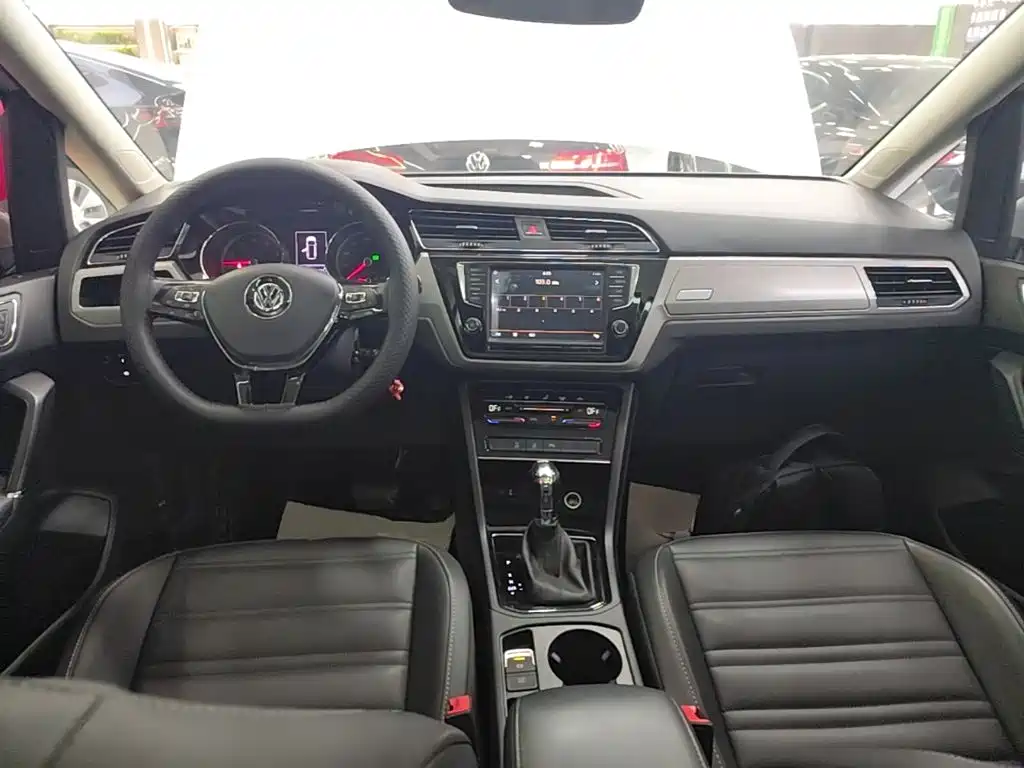Volkswagen Touran — миниатюра 10