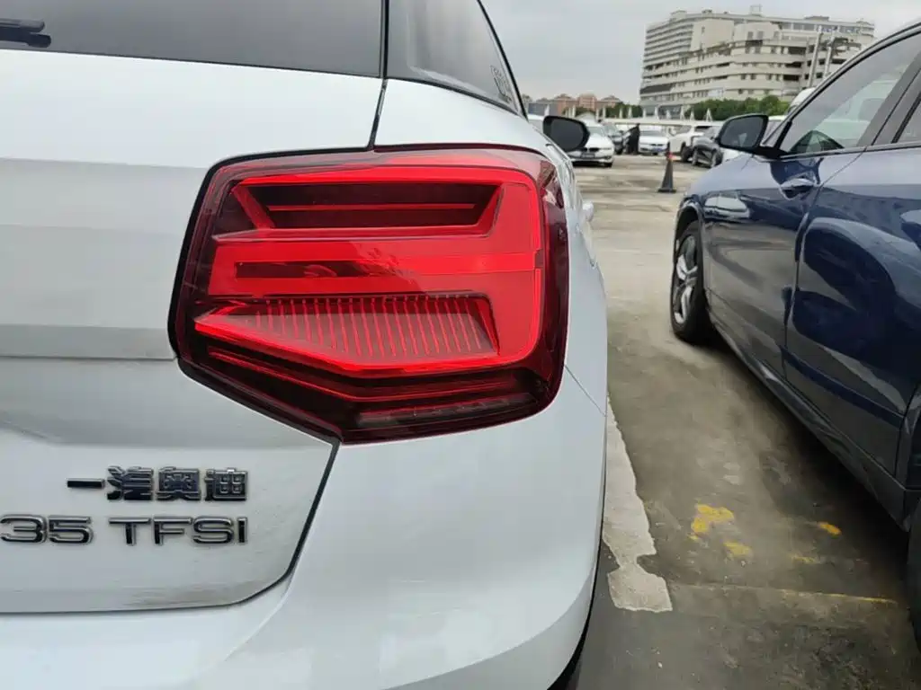 Audi Q2L — миниатюра 8