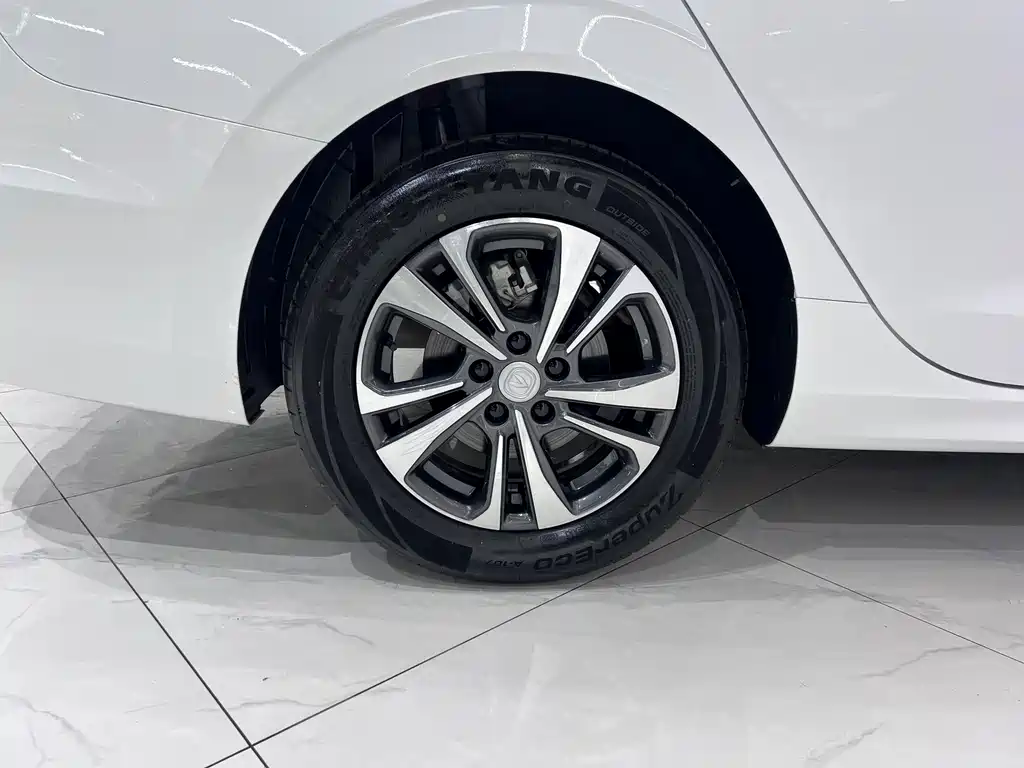 Changan Eado — миниатюра 20