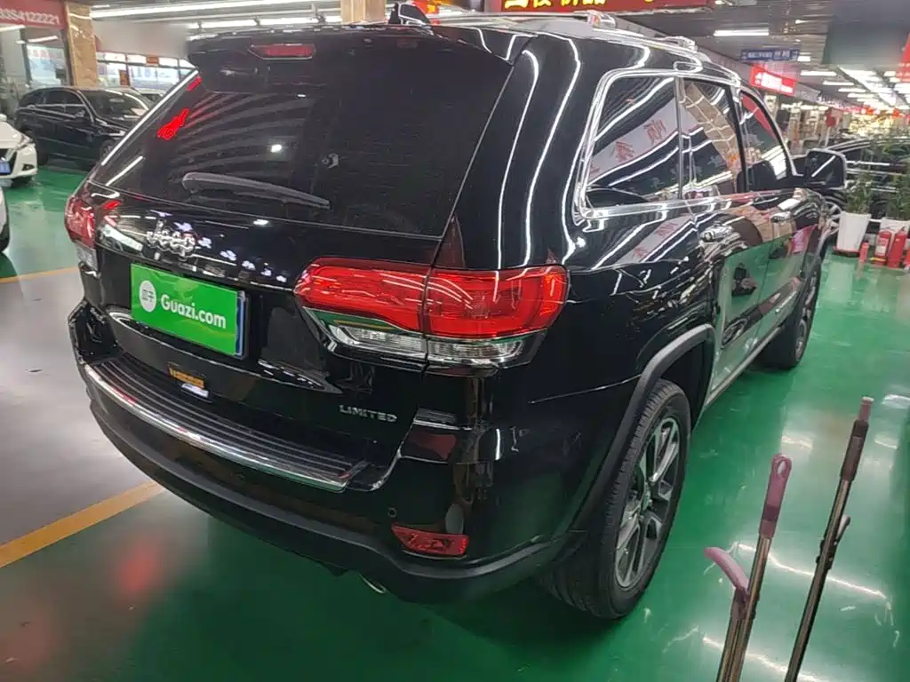 Jeep Grand Cherokee (Import) — миниатюра 7