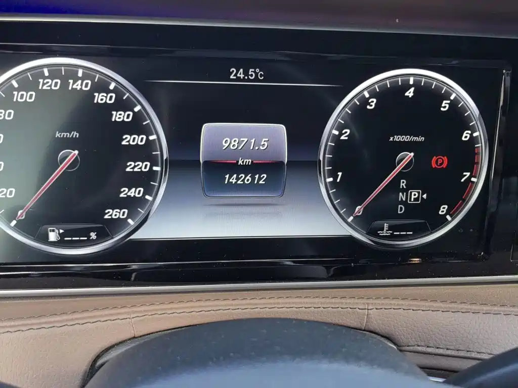 Mercedes-Benz S-Class — миниатюра 13