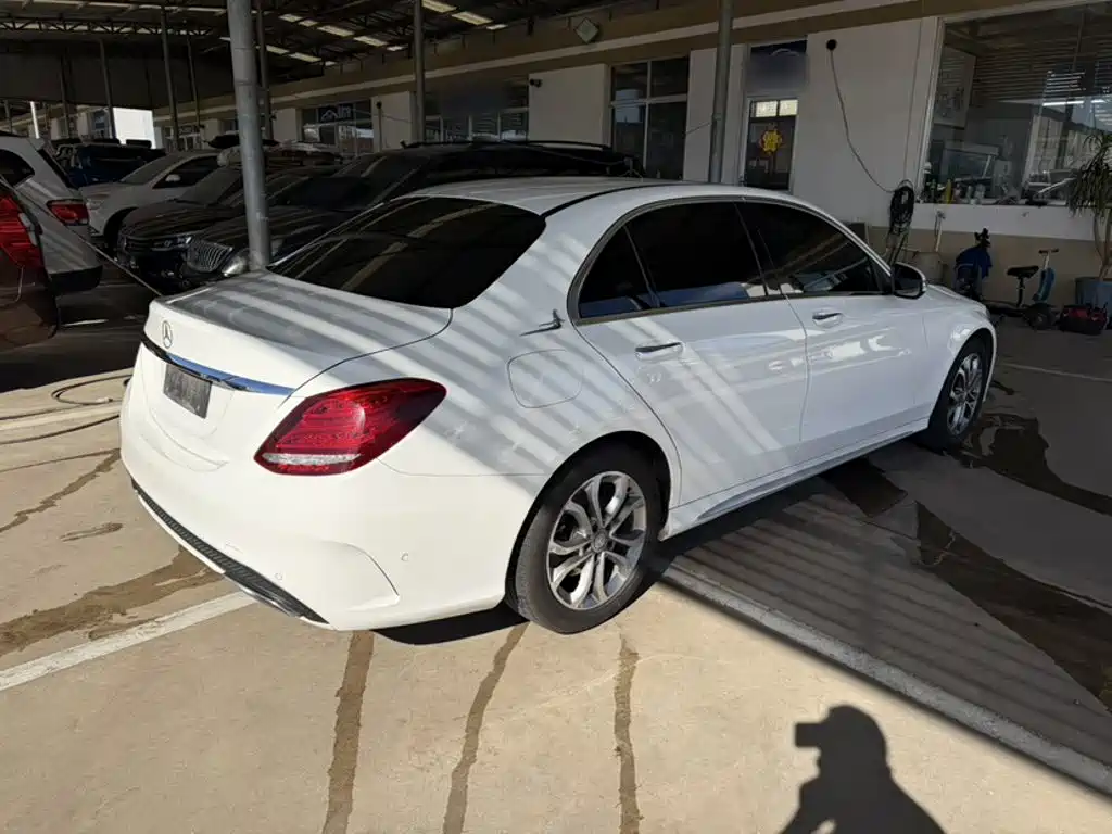 Mercedes-Benz C-Class — миниатюра 7
