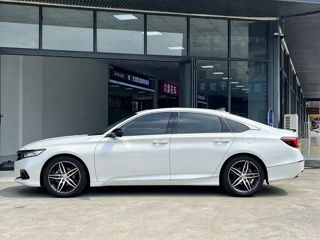 Honda Accord — миниатюра 4