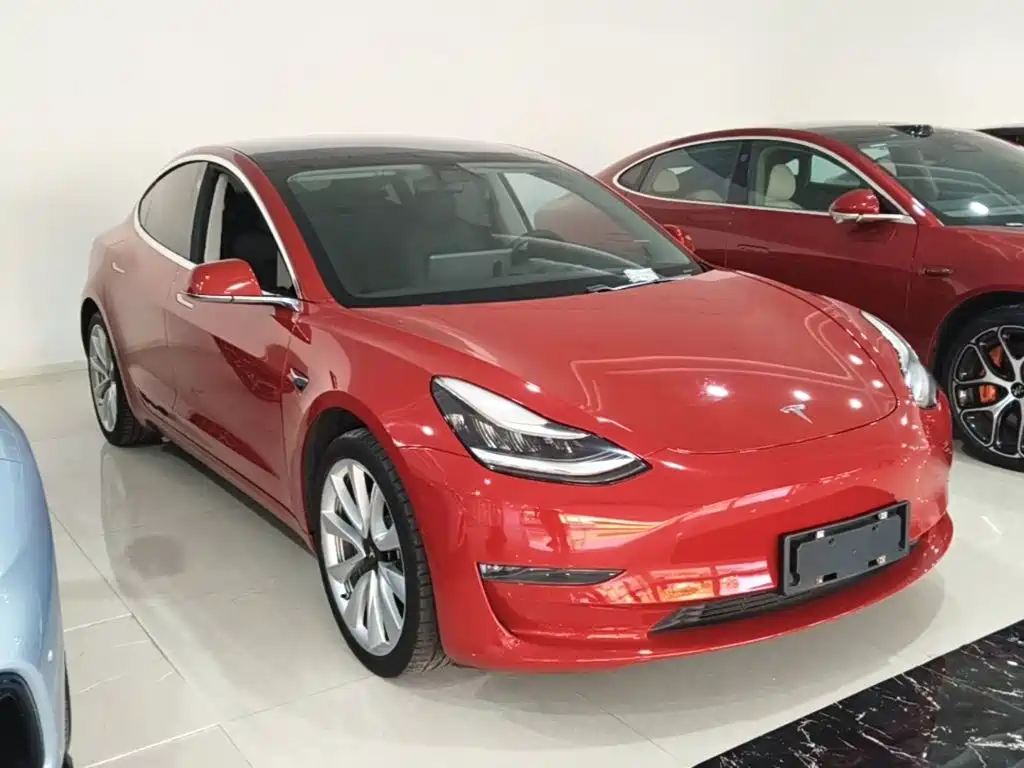 Tesla Model 3 — миниатюра 4