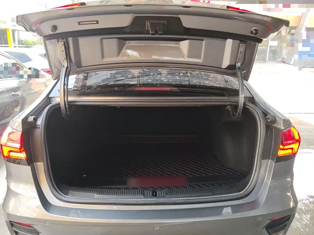 Roewe i5 — миниатюра 19