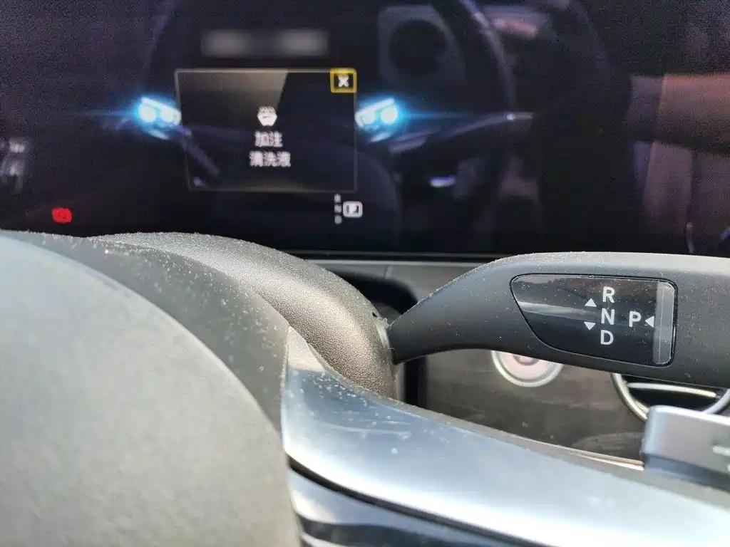 Mercedes-Benz E-Class — миниатюра 7