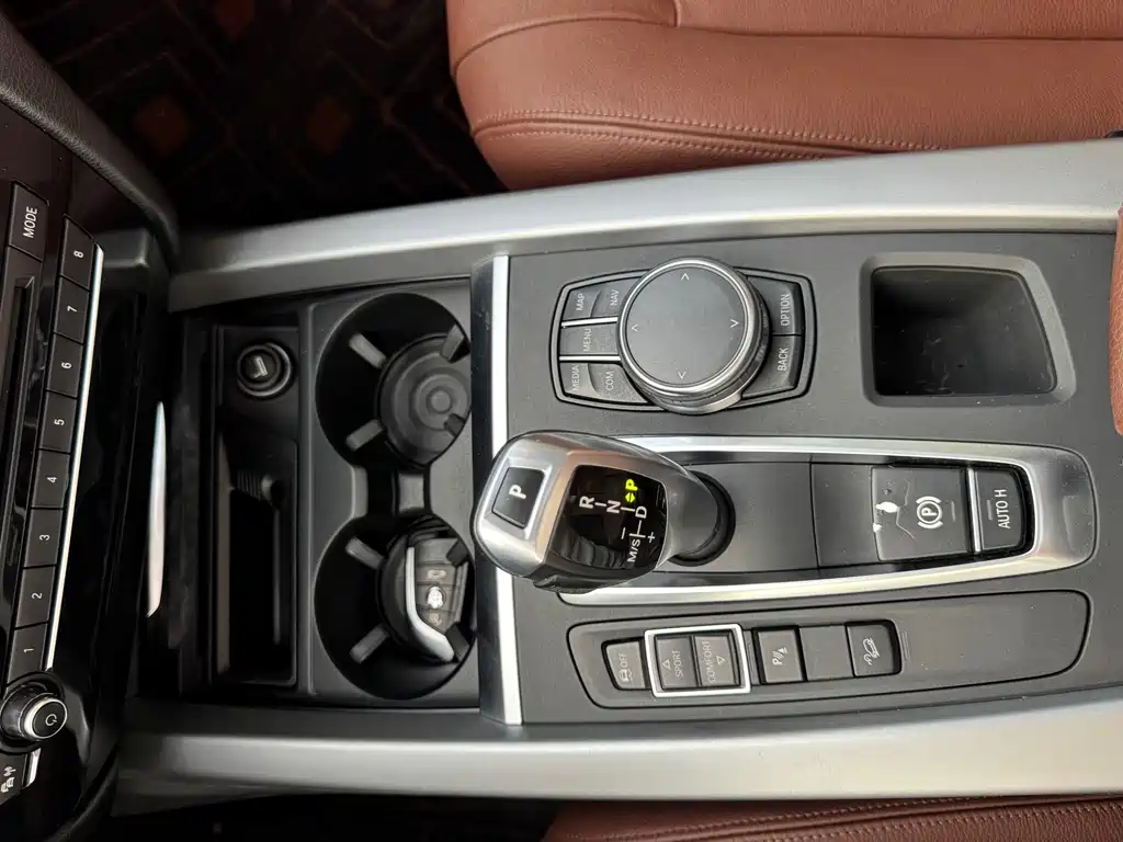 BMW X5 (Import) — миниатюра 20