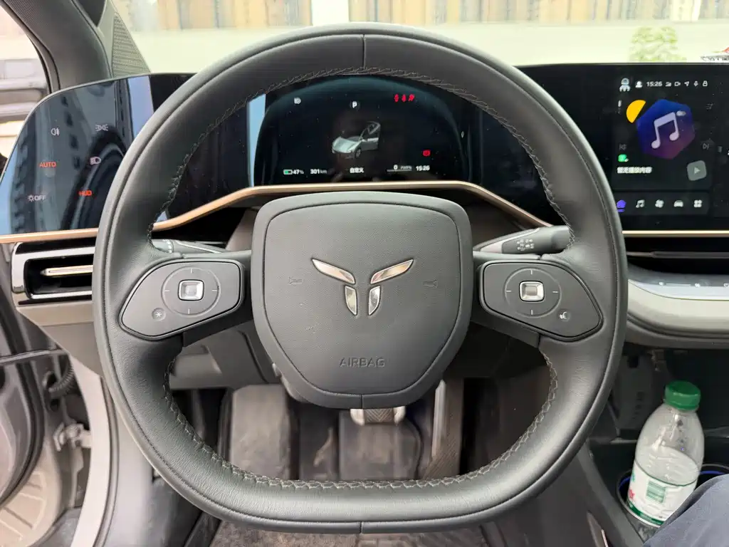 Hongqi Hongqi EH7 — миниатюра 10
