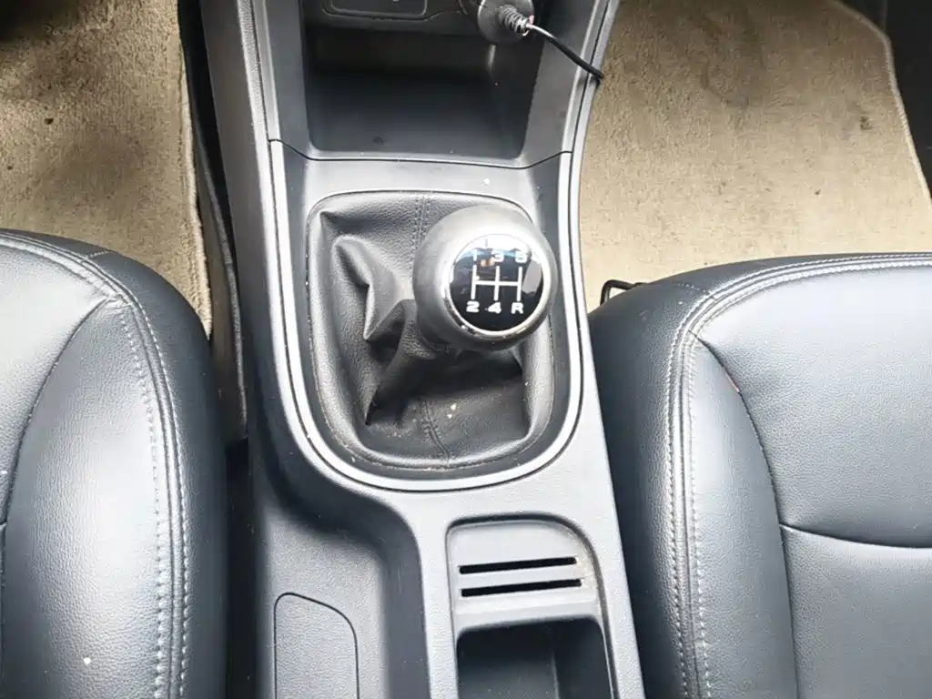 Roewe 360 — миниатюра 14