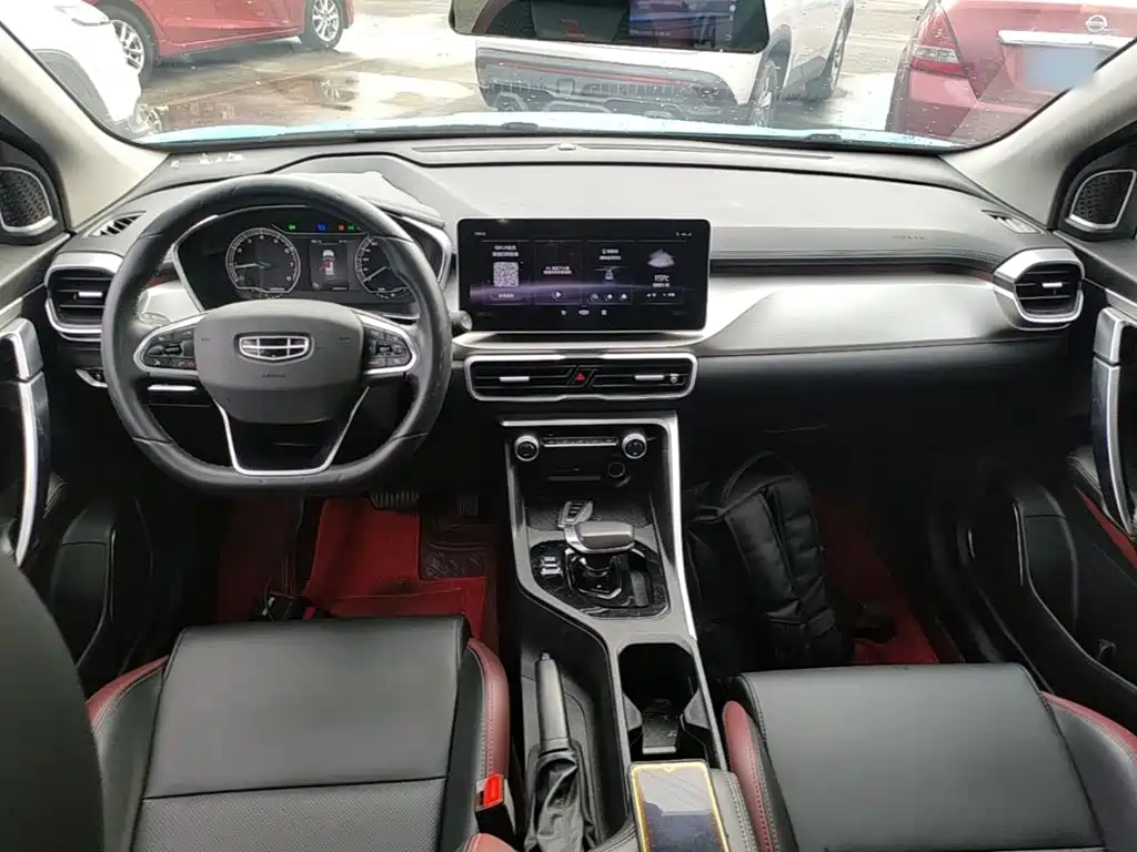 Geely Binyue — миниатюра 10