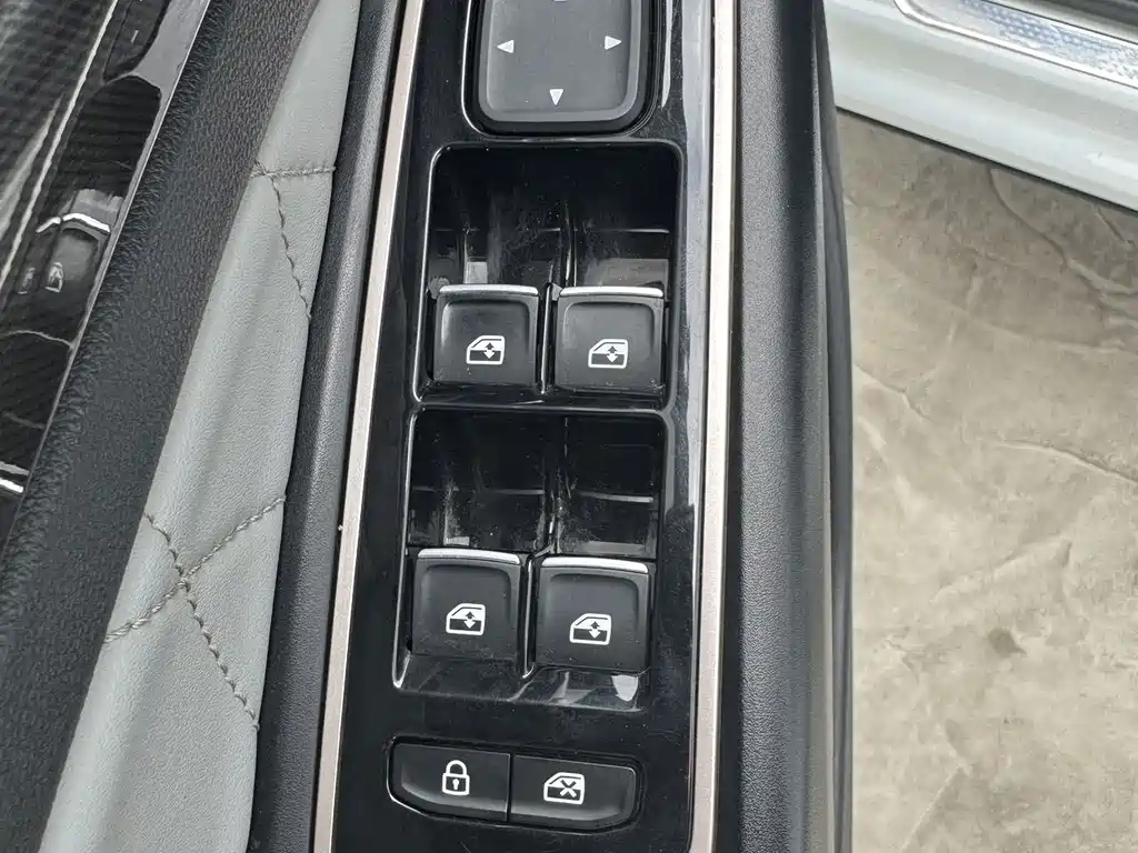 Jetta VS7 — миниатюра 12
