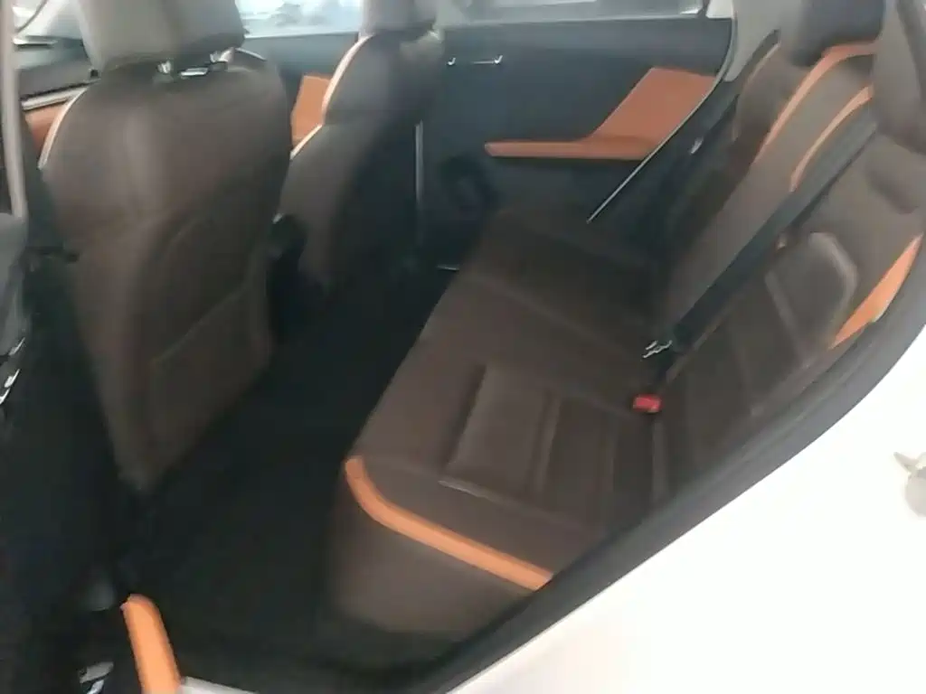 BYD e2 — миниатюра 17