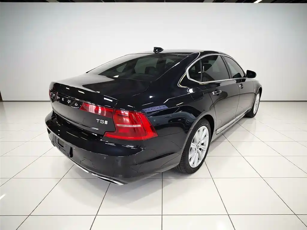 Volvo S90 2020 T5 Luxury