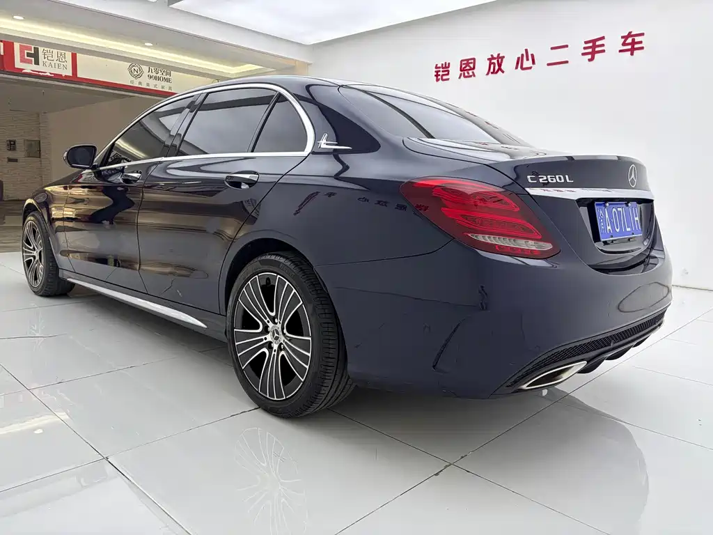 Mercedes-Benz C-Class — миниатюра 7