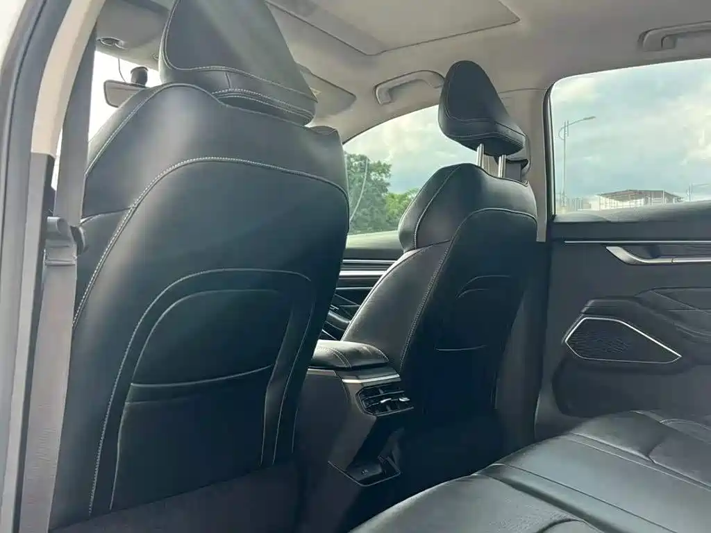 Geely Emgrand — миниатюра 13