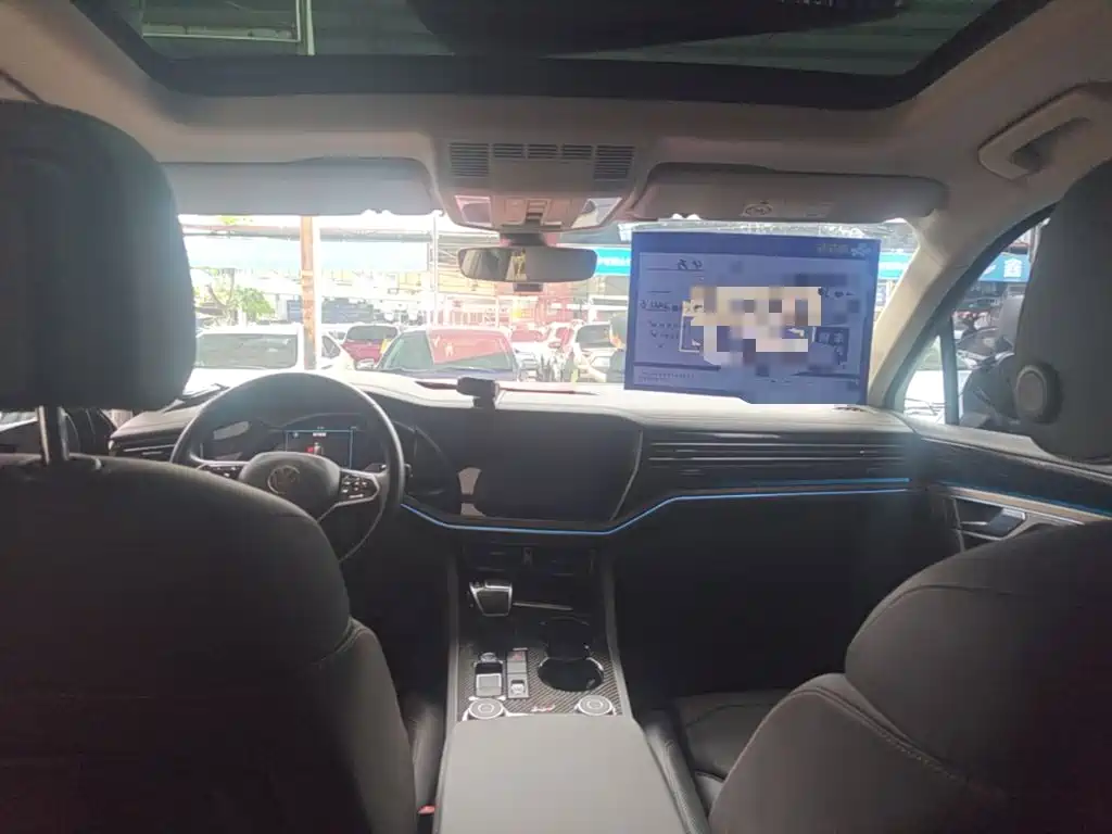 Volkswagen Touareg — миниатюра 18