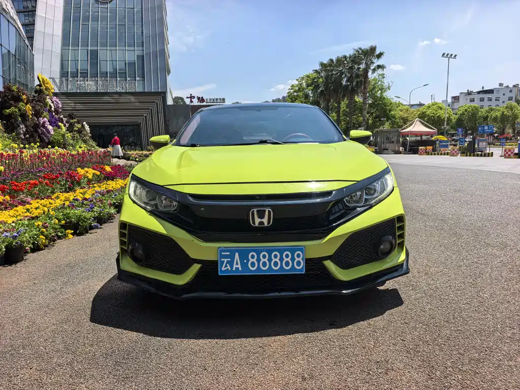 Honda Civic 2019 220TURBO CVT V