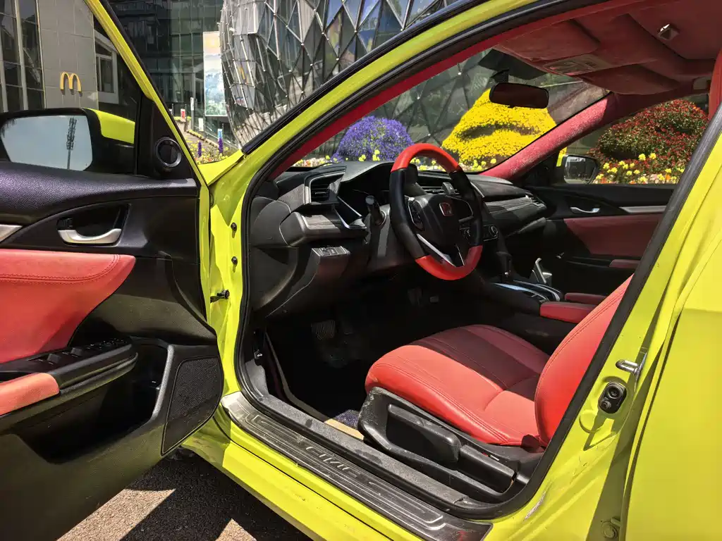 Honda Civic 2019 220TURBO CVT V