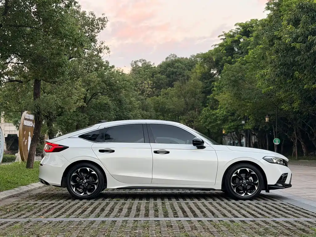 Honda Civic — миниатюра 4