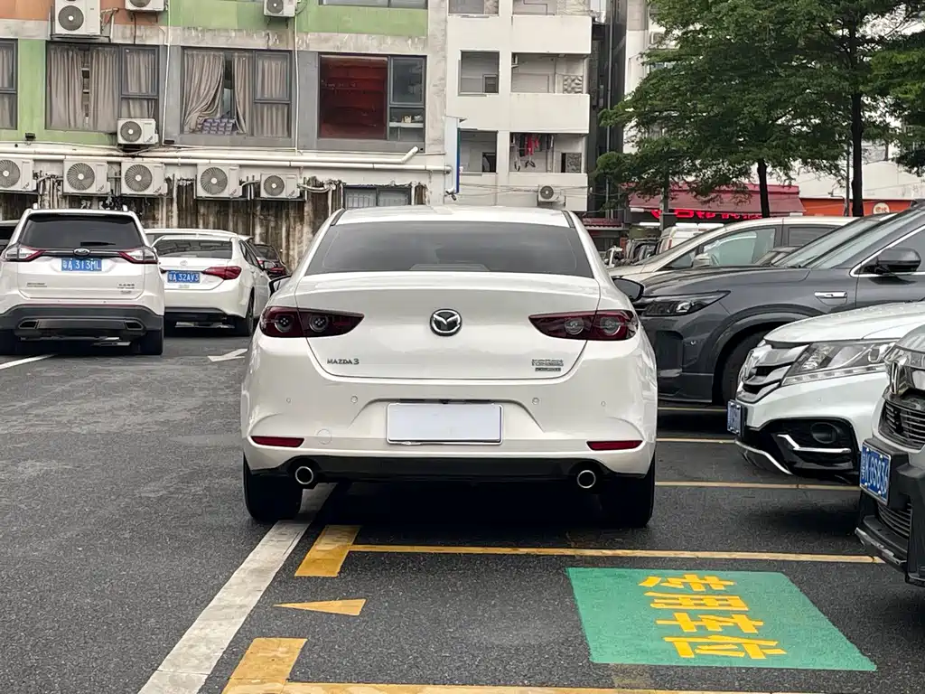 Mazda 3 Axela — миниатюра 3