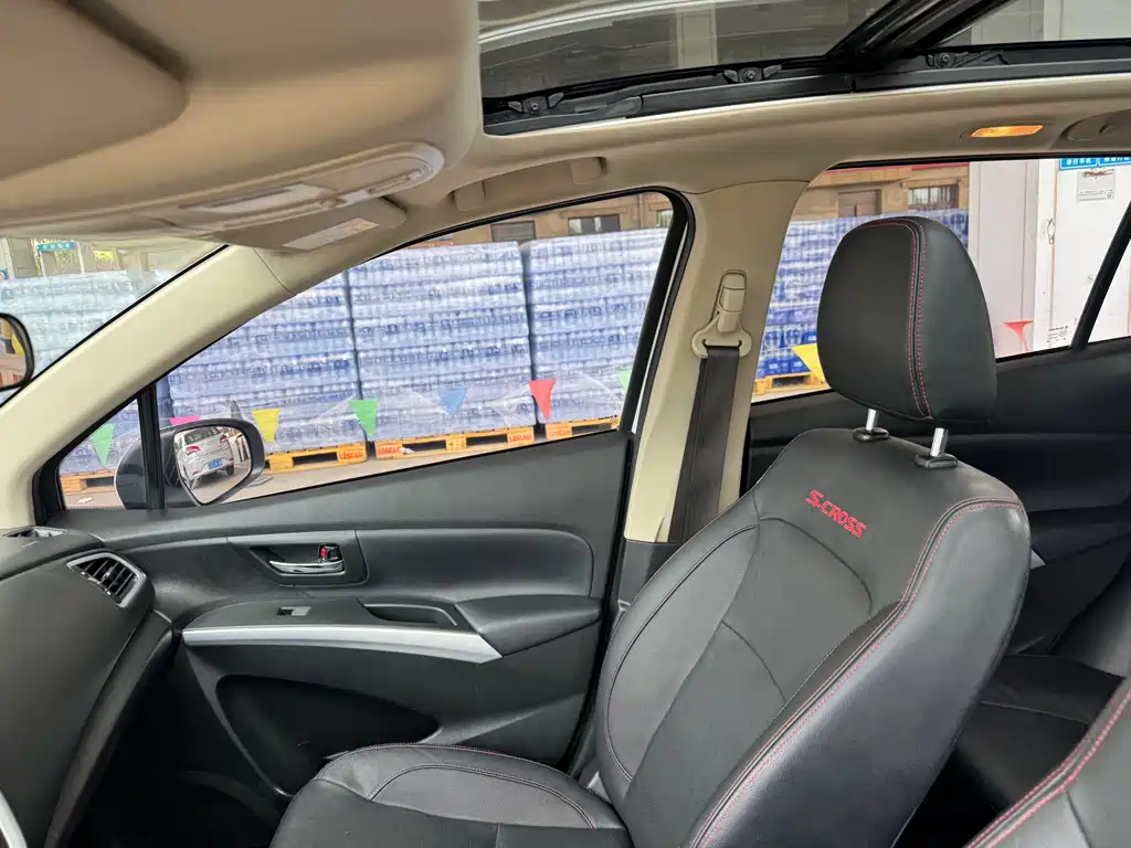 Suzuki S-Cross 2014 1.6L CVT Luxury