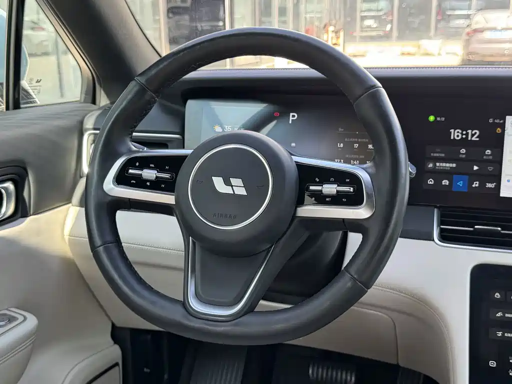 Li Auto Li ONE — миниатюра 9