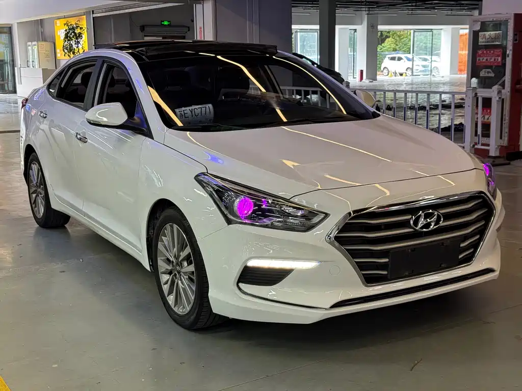 Hyundai Mistra — миниатюра 4