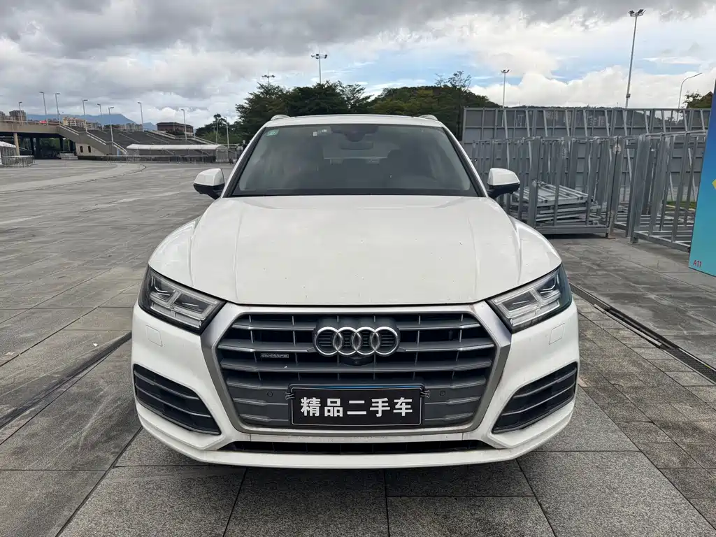 Audi Q5L — миниатюра 2