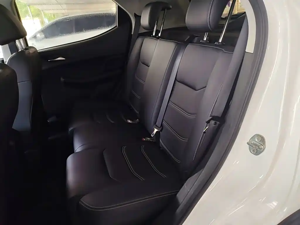 BYD Yuan EV — миниатюра 17