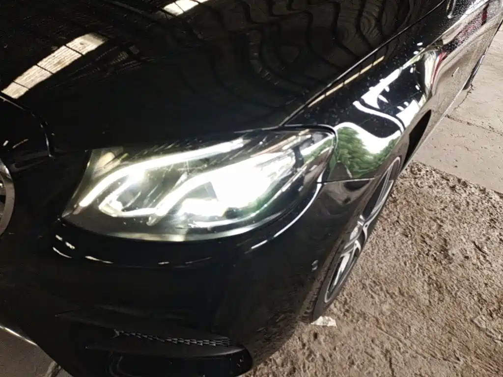 Mercedes-Benz E-Class — миниатюра 24