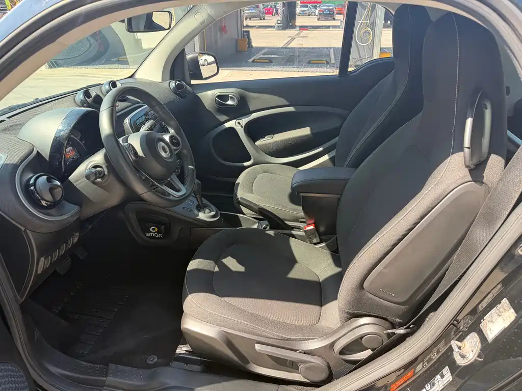 smart Smart Fortwo — миниатюра 8