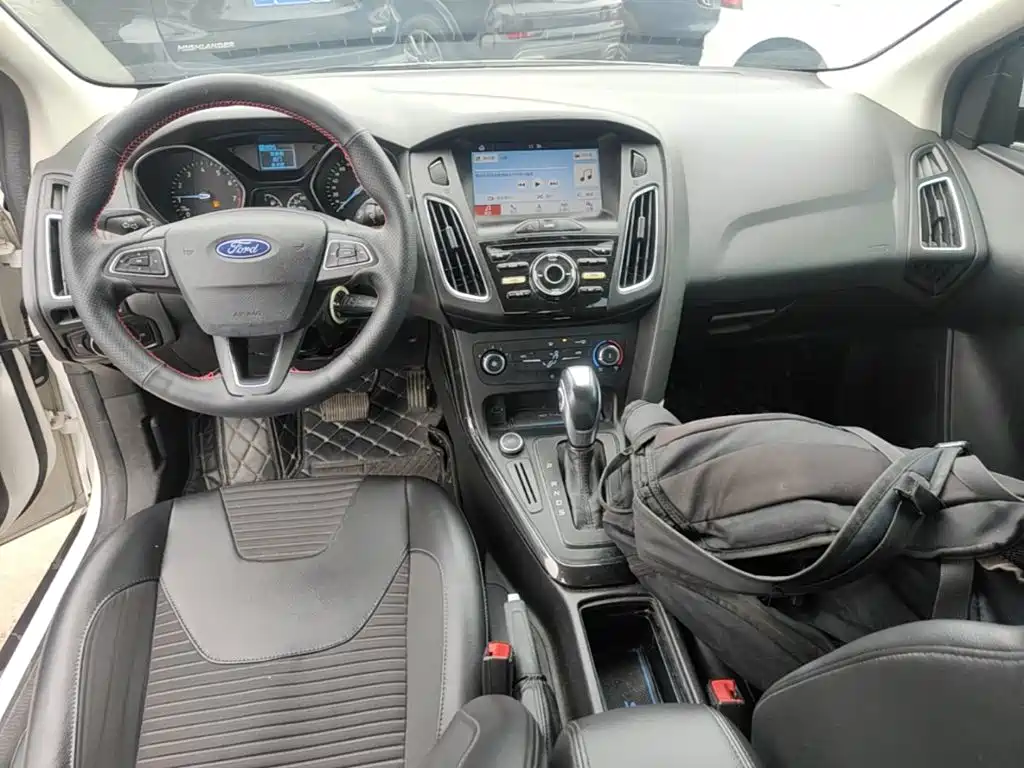 Ford Focus — миниатюра 10
