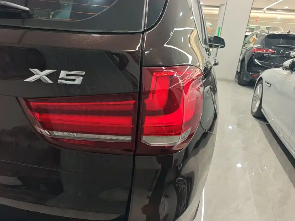 BMW X5 2015 xDrive28i