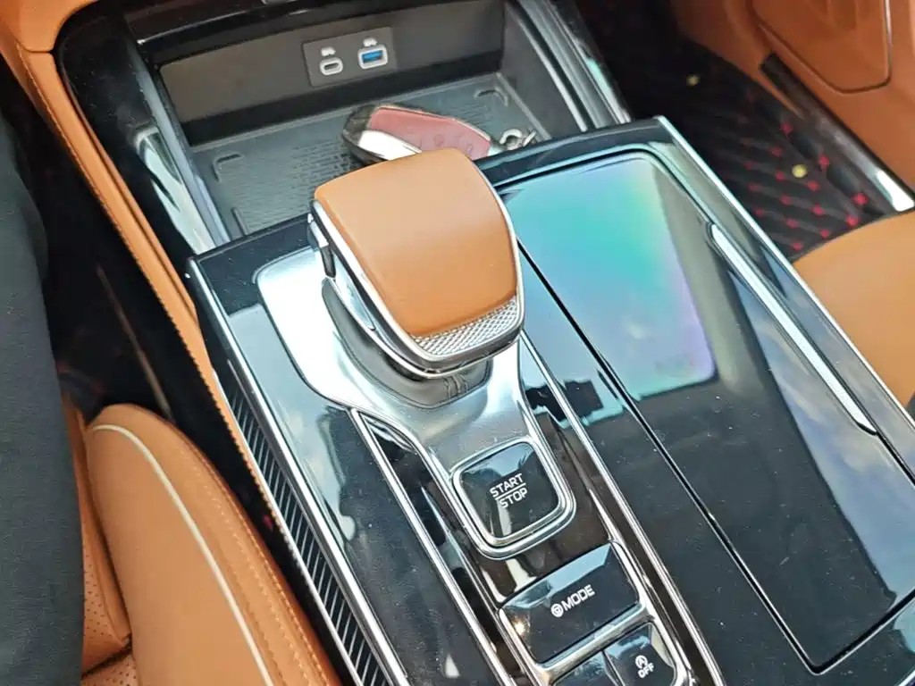 Hongqi Hongqi H9 — миниатюра 14