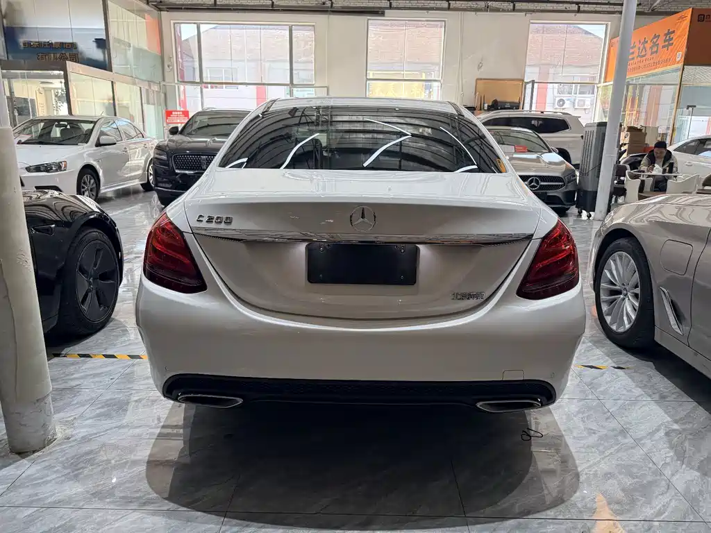 Mercedes-Benz C-Class — миниатюра 5