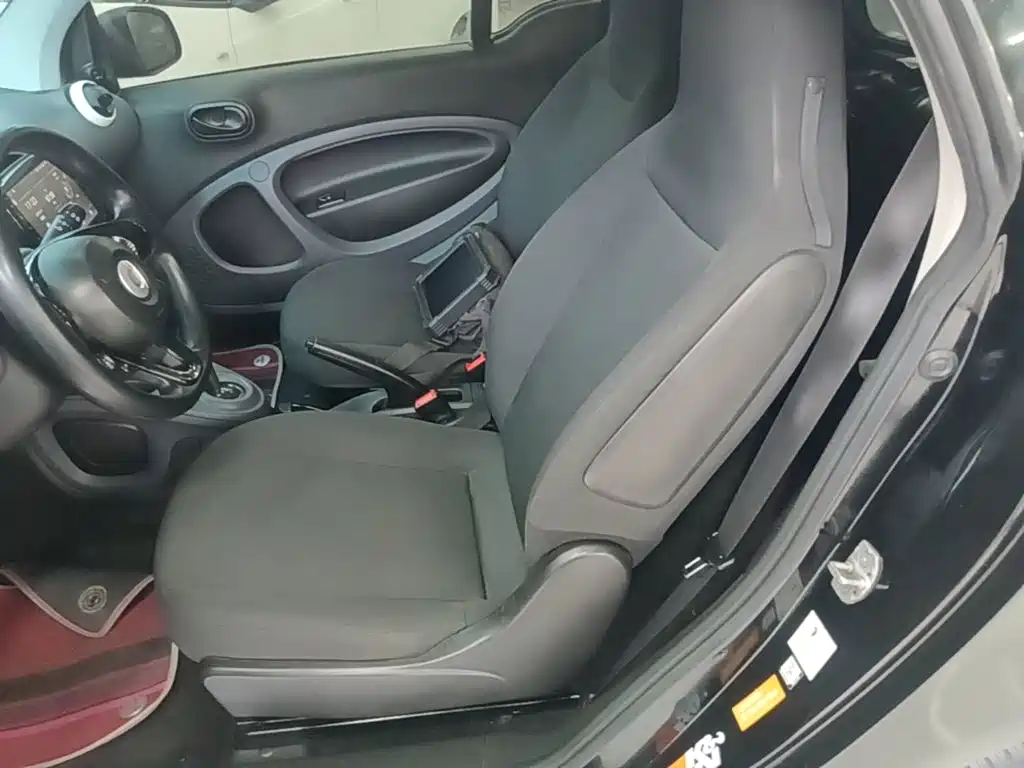 smart Smart Fortwo — миниатюра 17