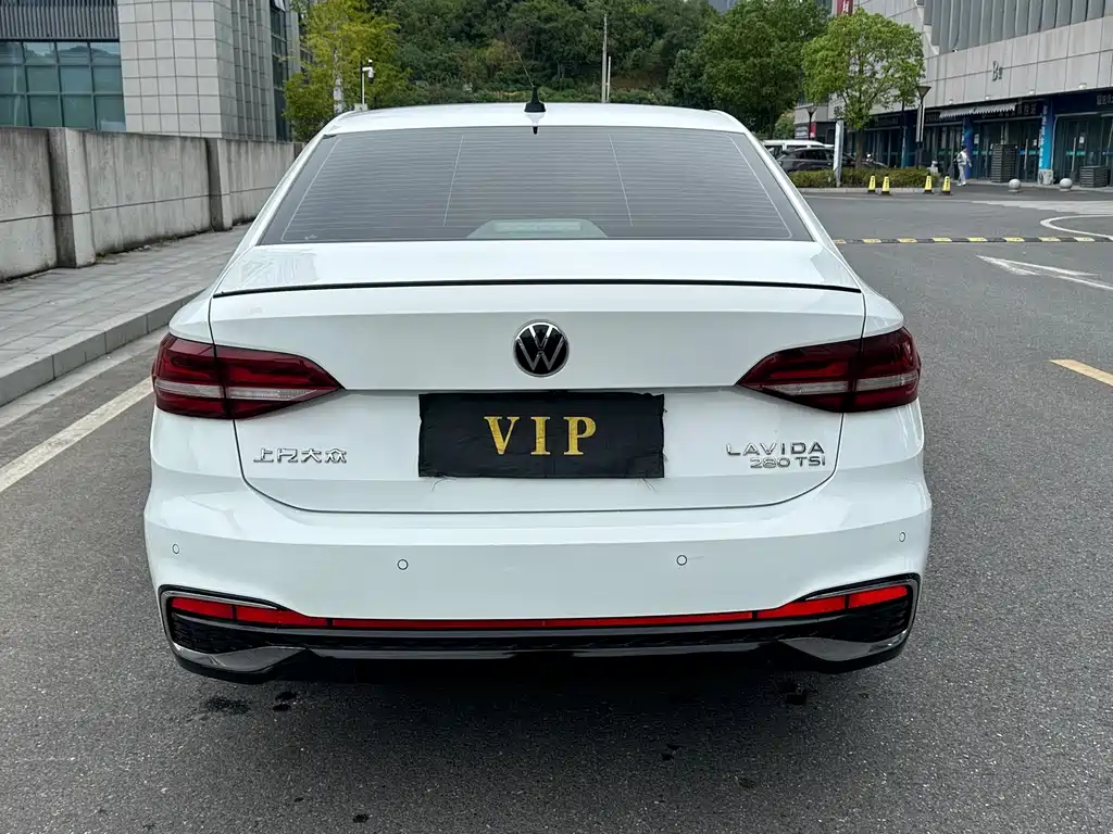 Volkswagen Lavida — миниатюра 8