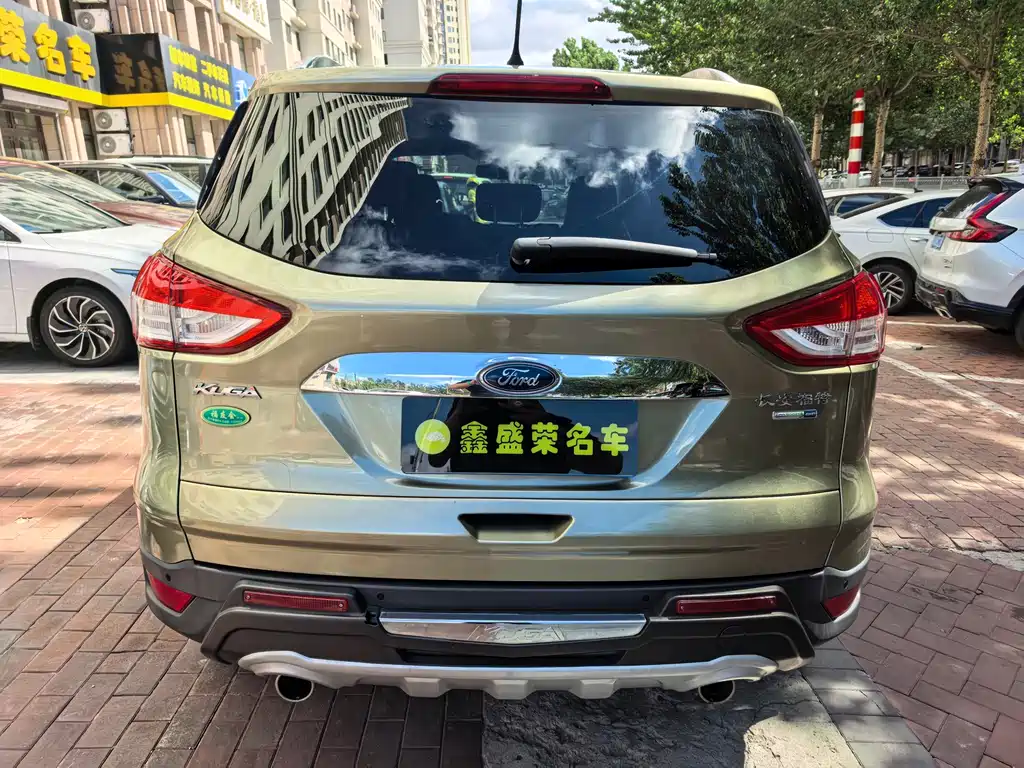 Ford Kuga — миниатюра 5