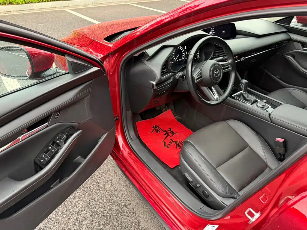 Mazda 3 Axela — миниатюра 10
