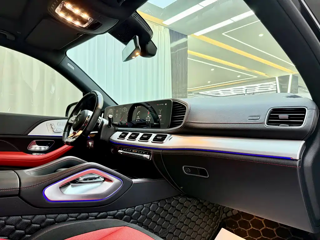 MERCEDES-BENZ GLE AMG