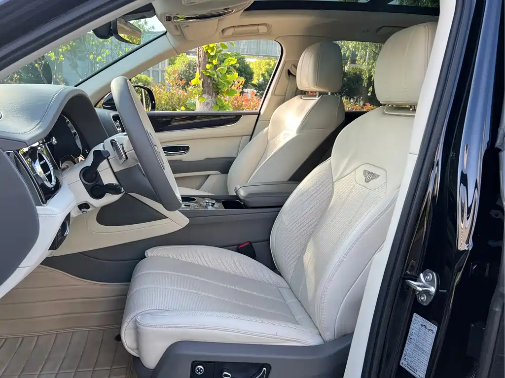 Bentley Bentayga 2021 4.0T V8