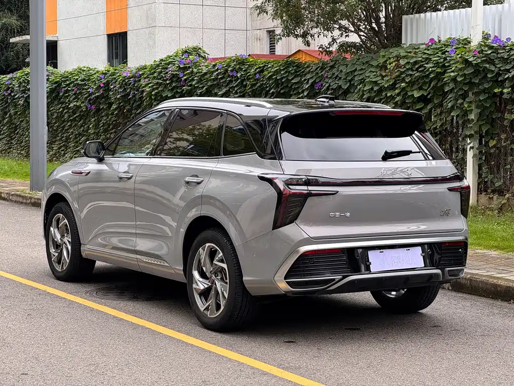 Hongqi Hongqi HS3 — миниатюра 6