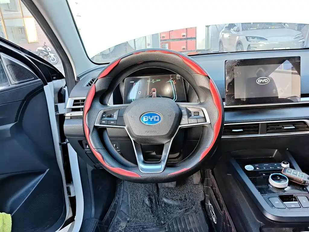 BYD e2 — миниатюра 6