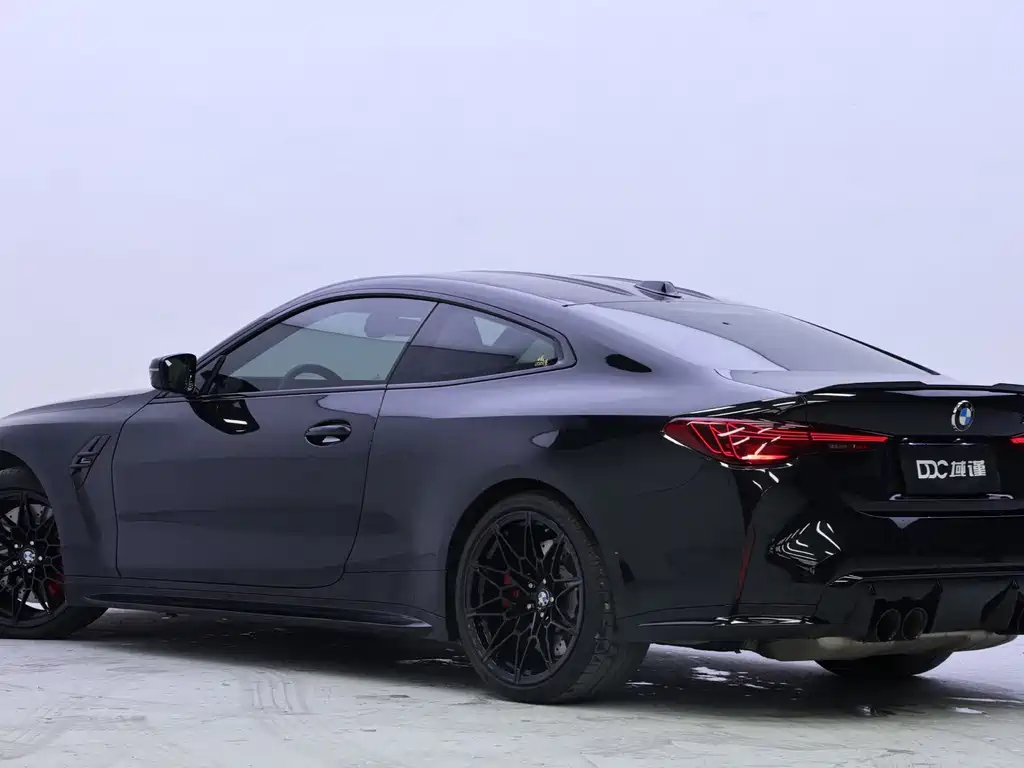 BMW M4 — миниатюра 6