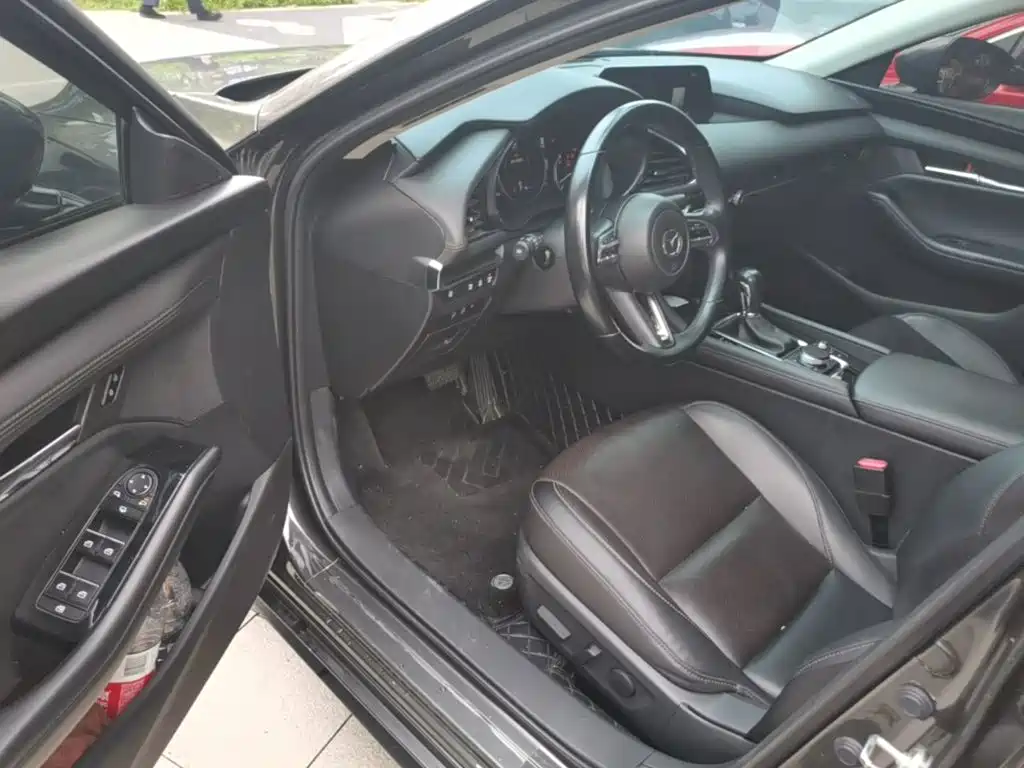 Mazda 3 Axela — миниатюра 16