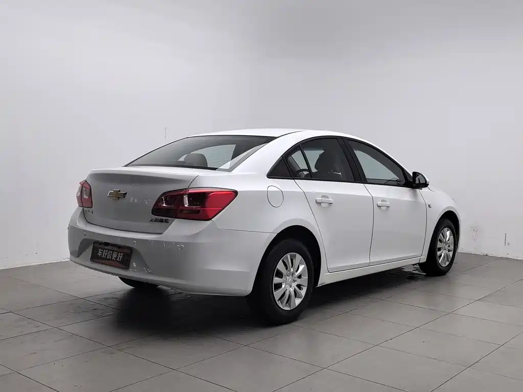 Chevrolet Cruze — миниатюра 2