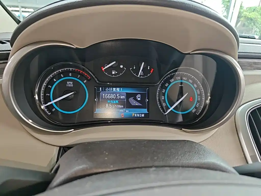 Buick LaCrosse — миниатюра 12