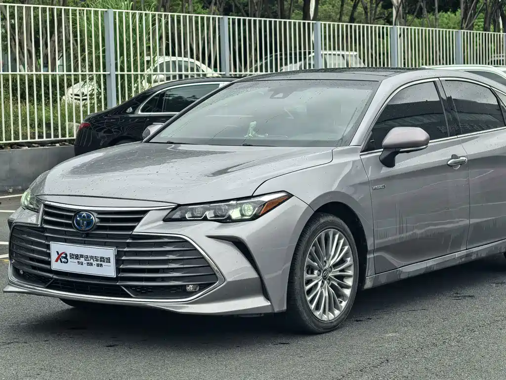 Toyota Avalon — миниатюра 2